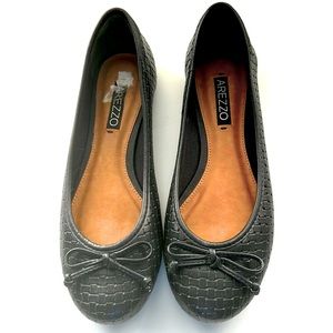 Arezzo Black Ballet Flats Size 5.5